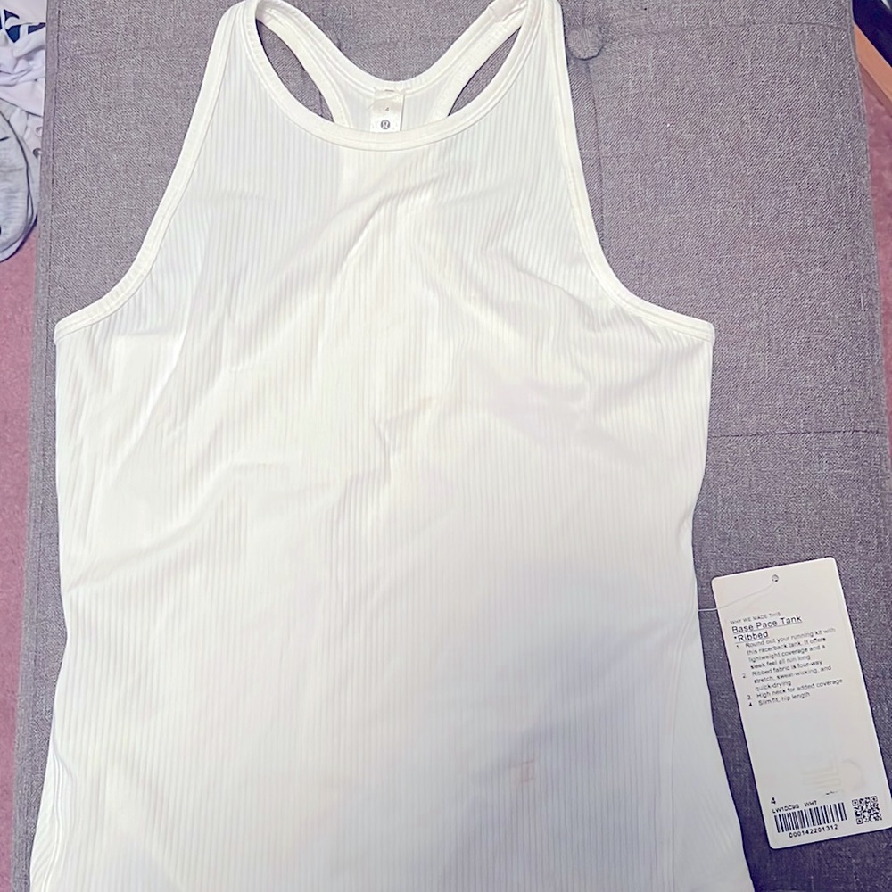 brand new with tags lululemon white base pace tank size 4 - never worn!!